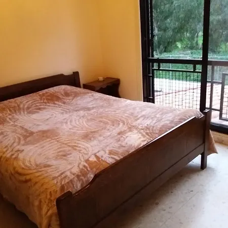 Miltos House * לרנקה