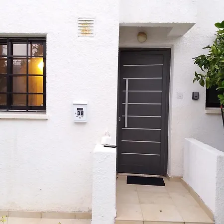 Miltos House בית נופש *