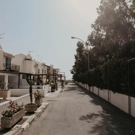 別荘 Miltos House ラルナカ