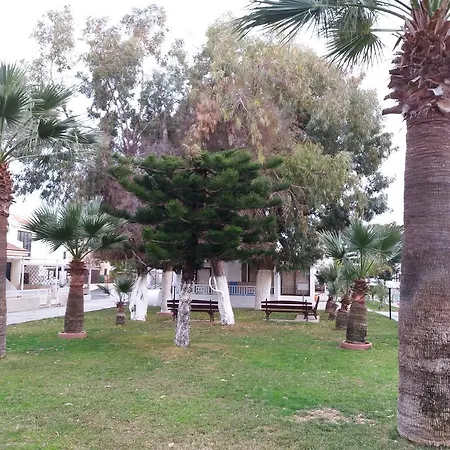 Miltos House * Lárnaka